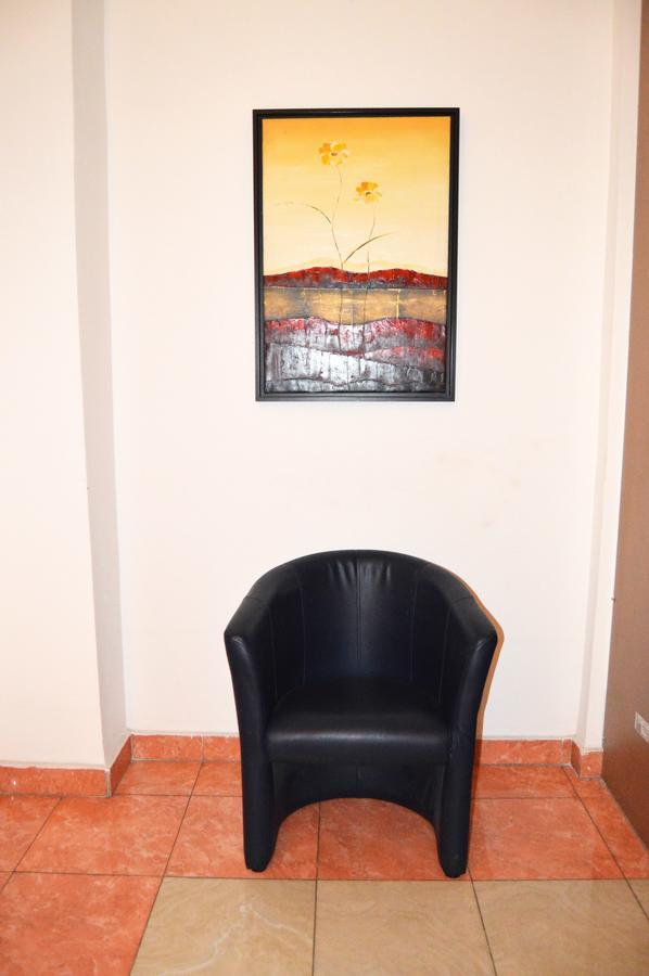 קינשאסה Leon Hotel מראה חיצוני תמונה